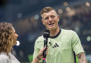 星空体育官网-1.44亿欧！克罗斯：听我播客的有一半从没听过伊萨克，自己判断吧