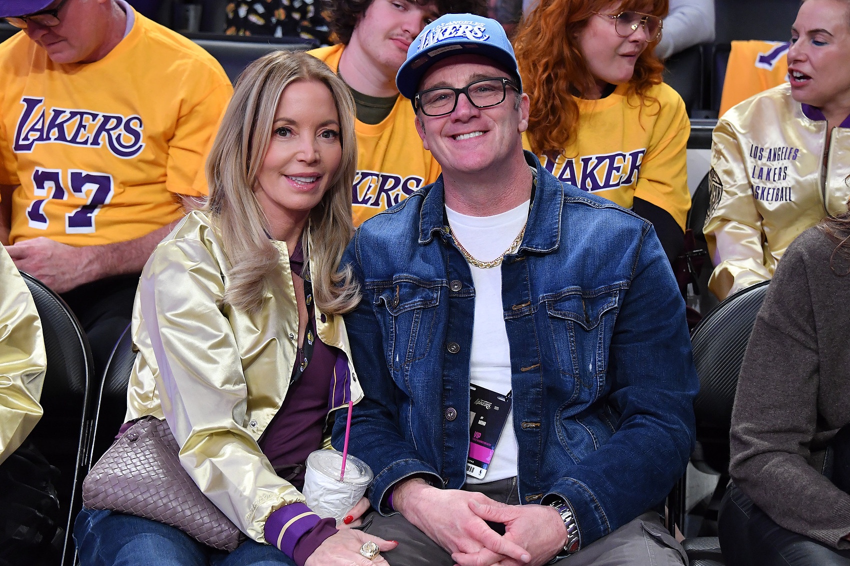 星空体育-皮尔斯：珍妮通过詹姆斯得到一个总冠军和100亿 他们得到了一切